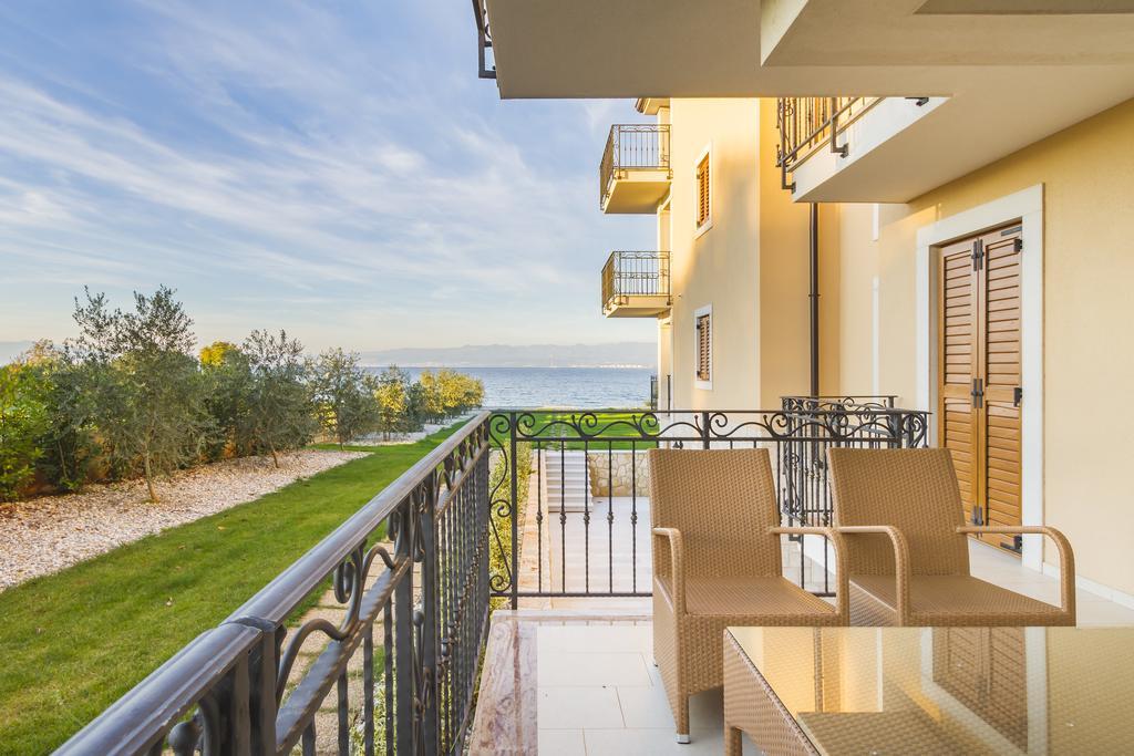 Luxury Apartments Villa Matea マリンスカ エクステリア 写真