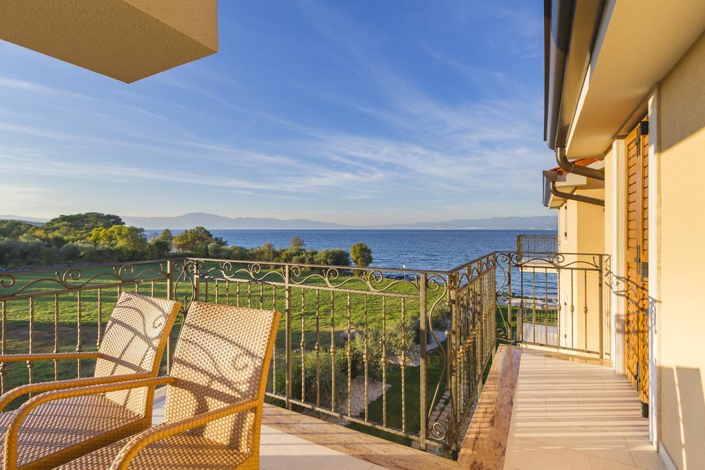 Luxury Apartments Villa Matea マリンスカ エクステリア 写真